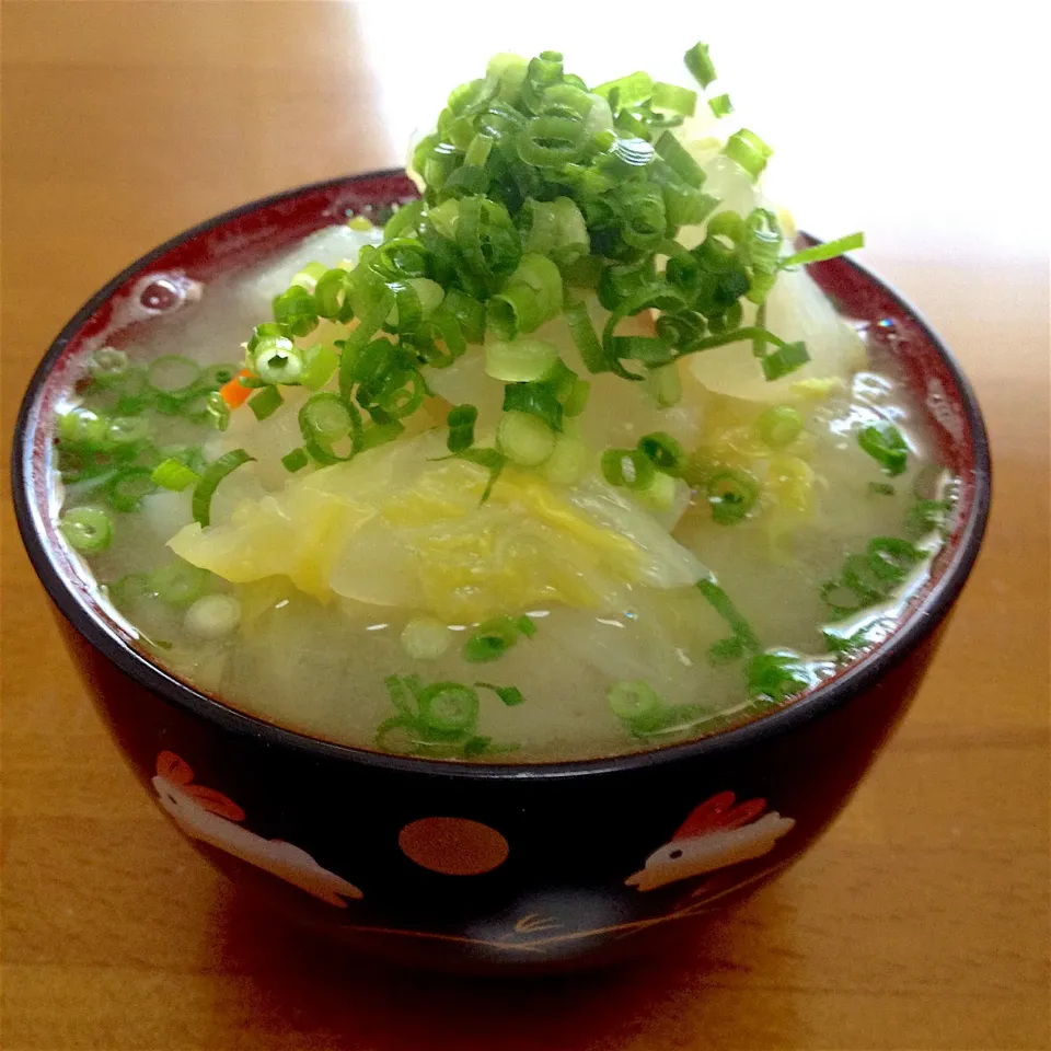 いつもの具沢山味噌汁🎵又寒くなりましたね💦|まいりさん