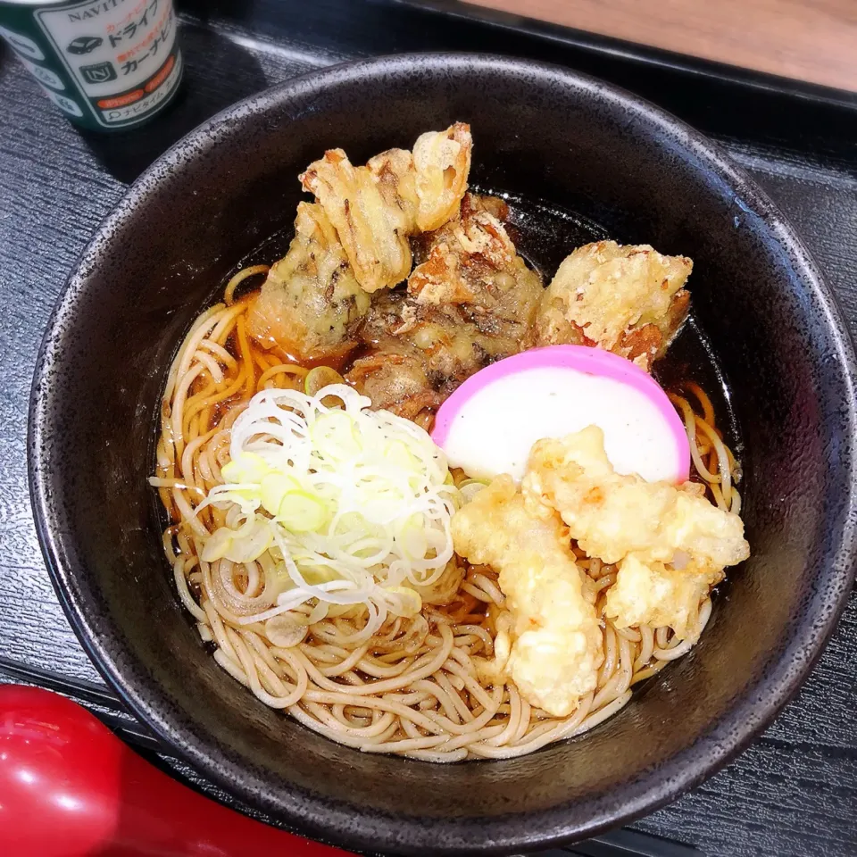 Snapdishの料理写真:舞茸の天ぷら蕎麦|Kashimanakitchenさん