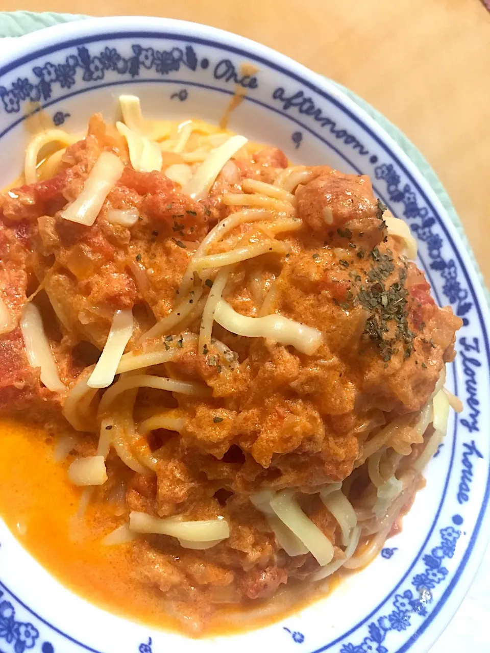 ツナトマトクリームパスタ🍝 #pasta  #tomato  #chicken  #cream  #dinner|さきんちょさん