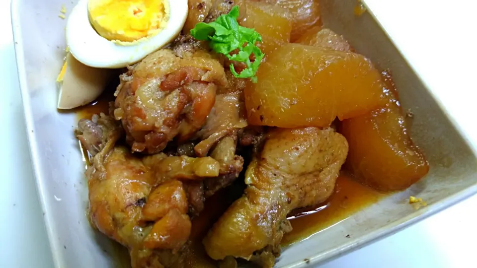 炊飯器で鶏肉と大根の煮物🎵|ようこさん