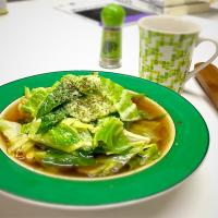 キャベツのコンソメスープ蒸し