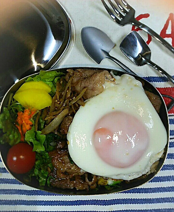 牛丼🍱
目玉焼き乗せ😃|miimiさん