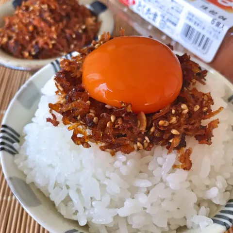 「特許のたまご「とくたま」」を使ってみたSnapdishの料理・レシピ写真:はっぷんさんの食べる辣油でTKG   #とくたま  #食べるラー油 #食べラー