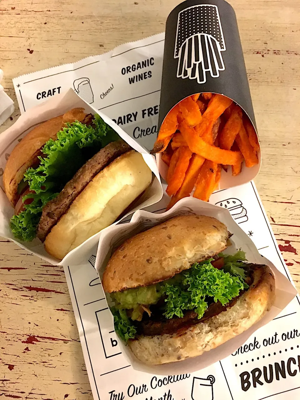 Chloe Vegan burgers & sweet potatoe fries|kayoさん