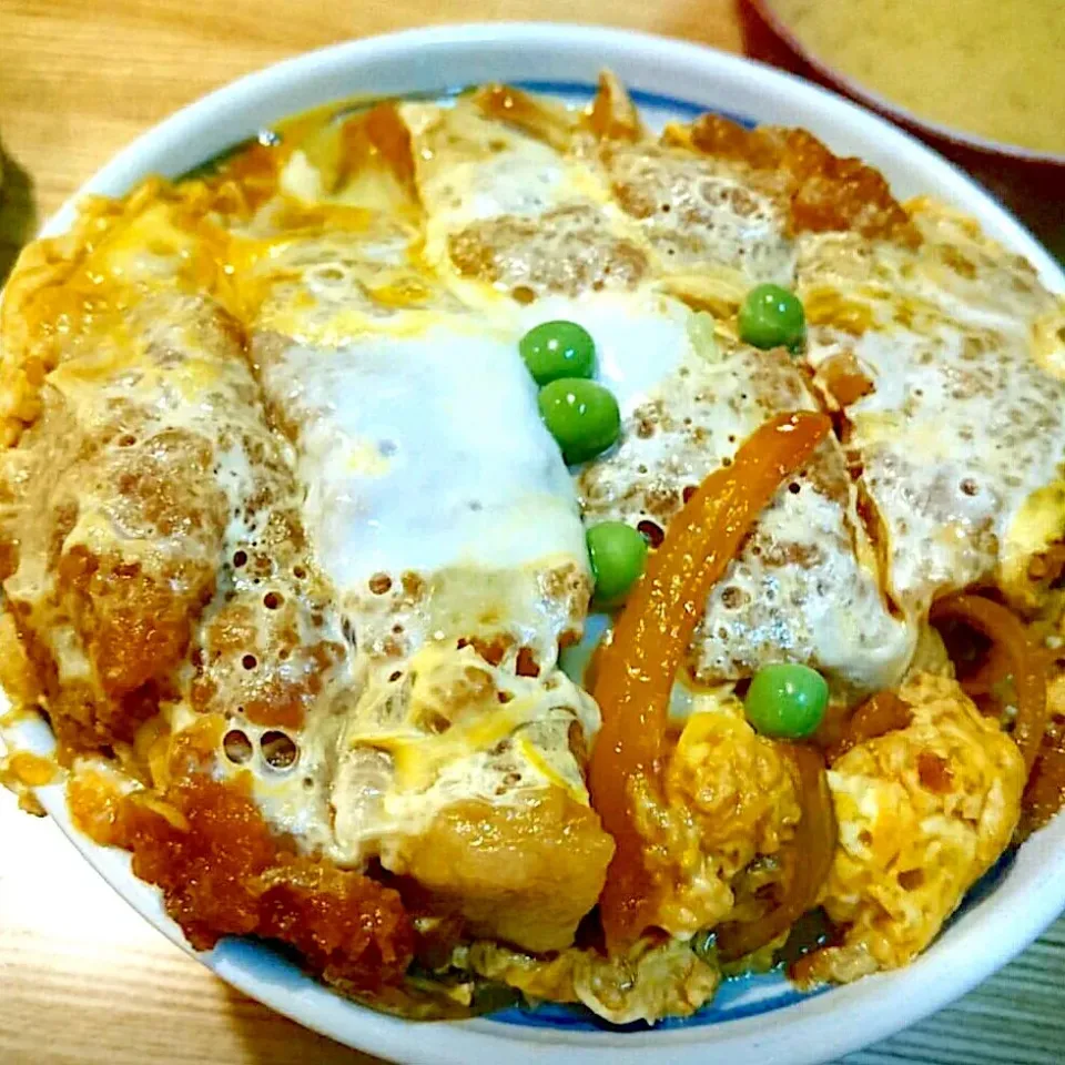 カツ丼  これ考えた人凄いなぁ〜|zeroweb_bossさん