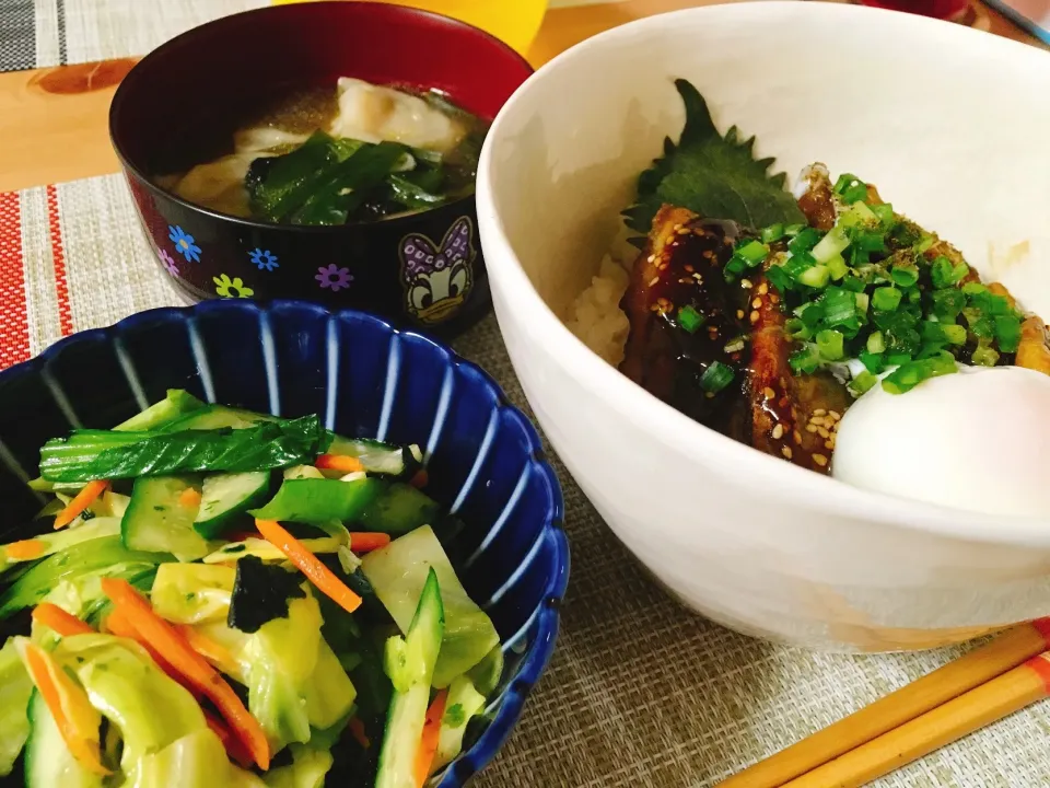 あじ竜田の蒲焼き丼御膳と海苔と野菜の磯和え|みきさん