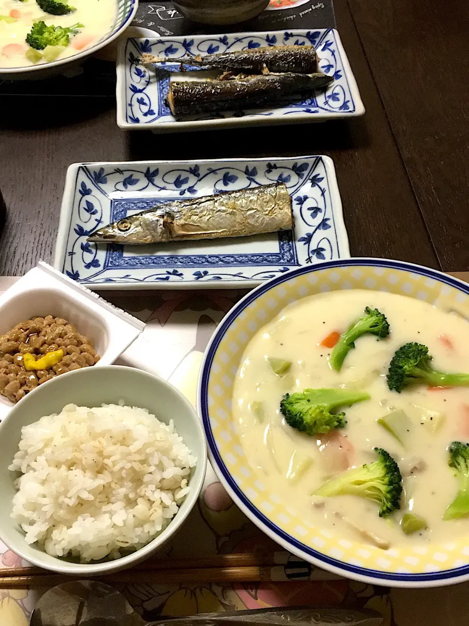 クリームシチュー、生サンマ塩焼き、納豆、麦入りご飯|ライムさん