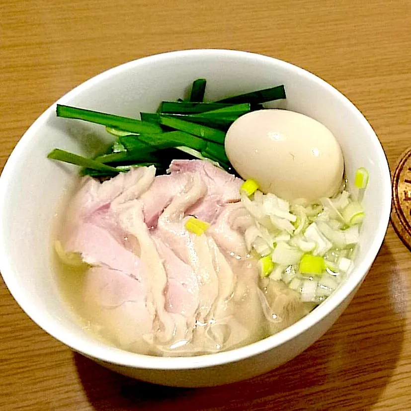 Snapdishの料理写真:スープから手作り！鳥塩らーめん #らーめん|あやのさん