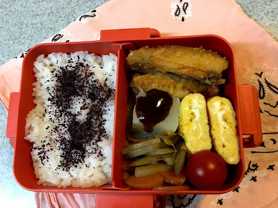 Snapdishの料理写真:♫2/7今日のお弁当♫〜スティックチキン、だし巻き卵、ふろふき大根、根菜のきんぴら、トマト〜|Satokoさん