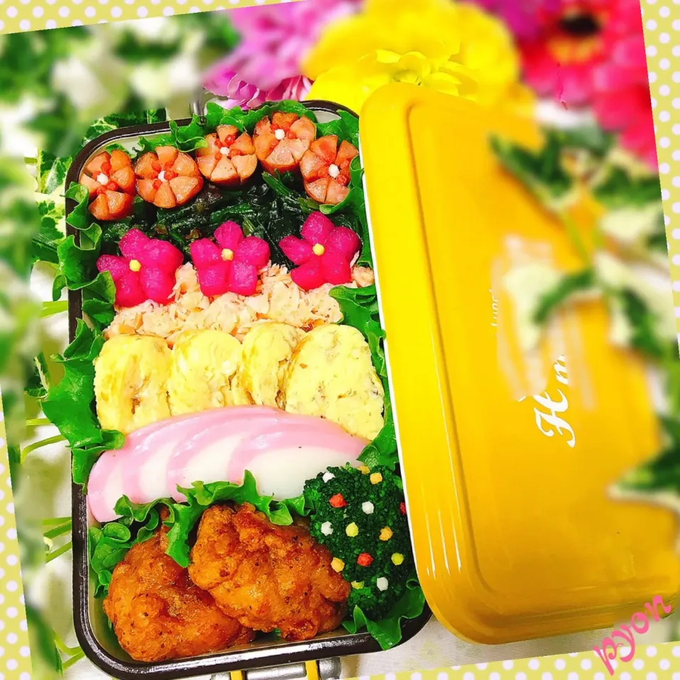 中1娘ちゃんのお弁当♡(❊´︶`❊)｡۞·: 
 #女子中学生弁当  #娘弁当  #お弁当|ぴょんちゃんさん