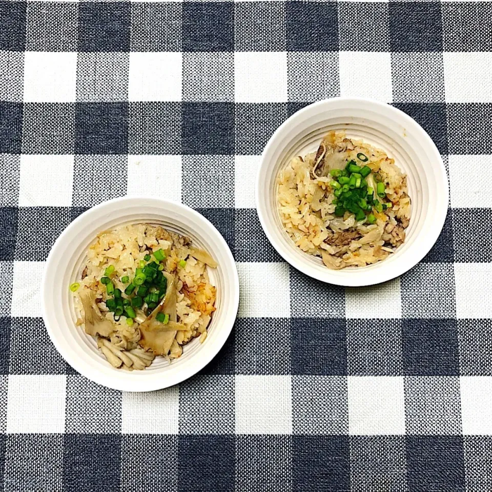 Snapdishの料理写真:七味さんの料理 牛肉とごぼうの炊き込みご飯✨|omoさん