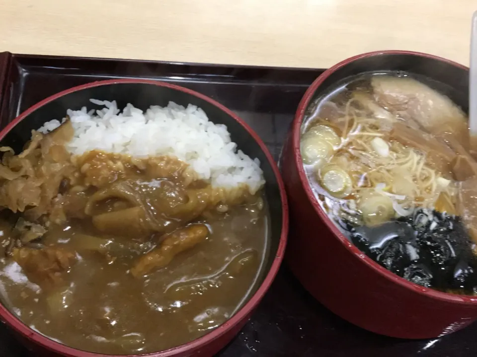 Snapdishの料理写真:カレーセット（ラーメン）🍛|まさとさん