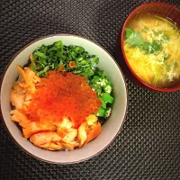 Snapdishの料理写真:時短で鮭オクラ丼|ありすさん