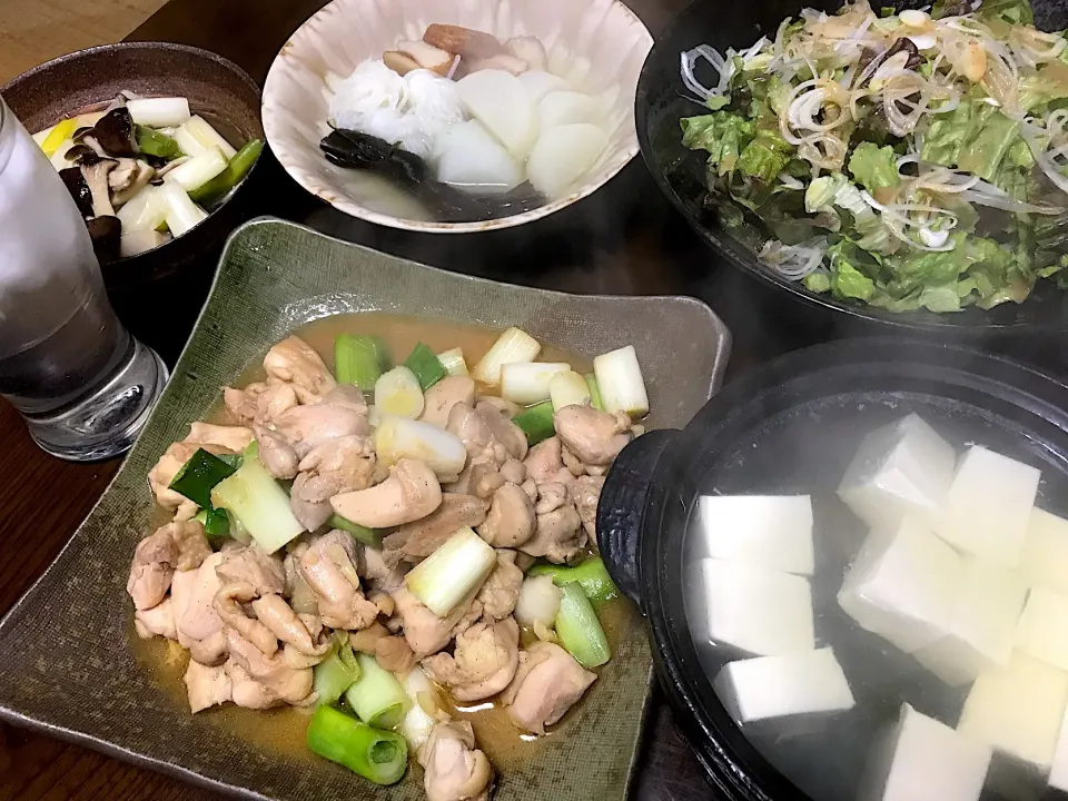 Snapdishの料理写真:2018.2.4 鶏モモ肉と長ネギのピリ辛炒め🍻🍻🍻|ゆみずさん