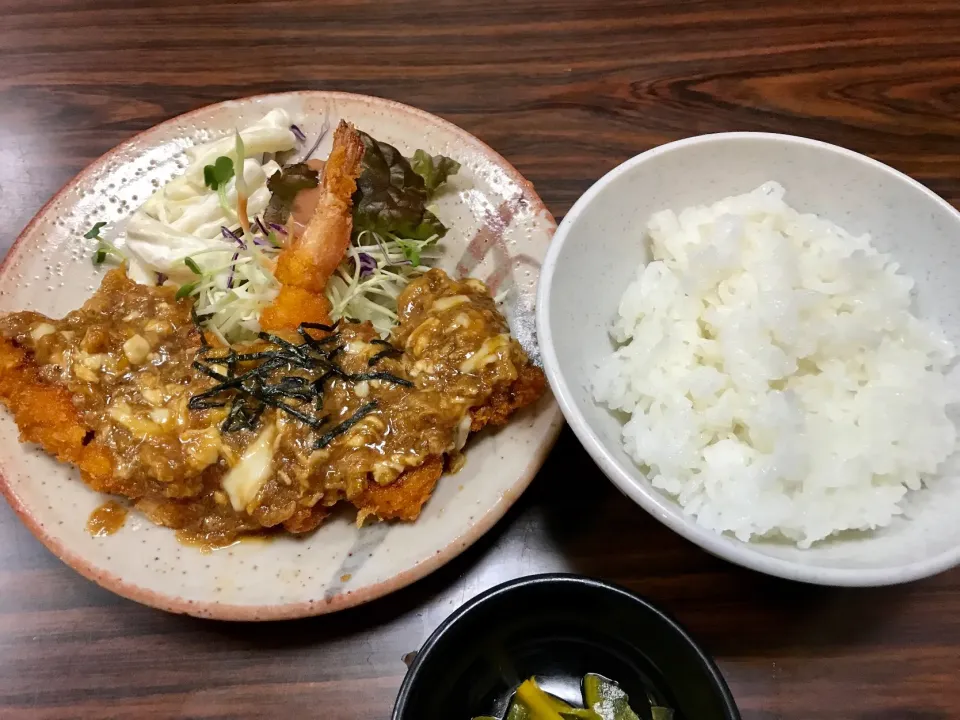 Snapdishの料理写真:とんかつ いわしろ|aynyaynyさん