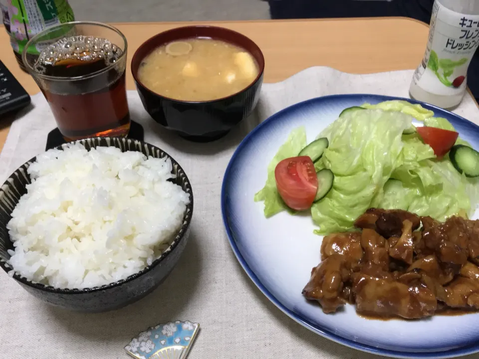 Snapdishの料理写真:照り焼きチキン定食|はやとさん