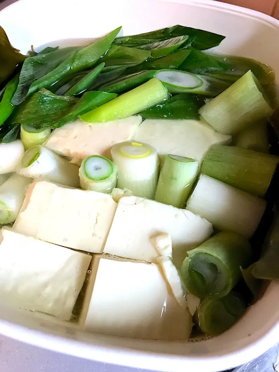 今日もネギ増し湯豆腐|シュトママさん