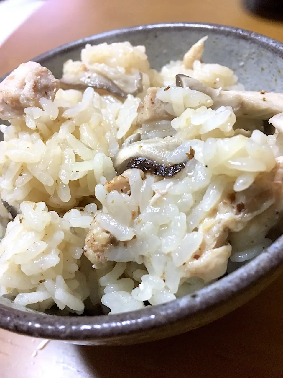 今日のお弁当用〜椎茸の炊き込みご飯♥️|さくたえさん