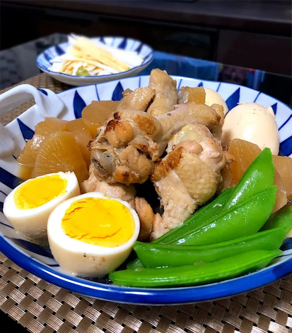 鶏肉で大根の煮物🐥|ゆかりさん