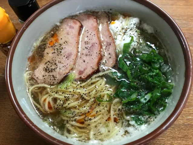 Snapdishの料理写真:ラ王🍜、醤油味❗️(*^ω^*)✨|サソリさん