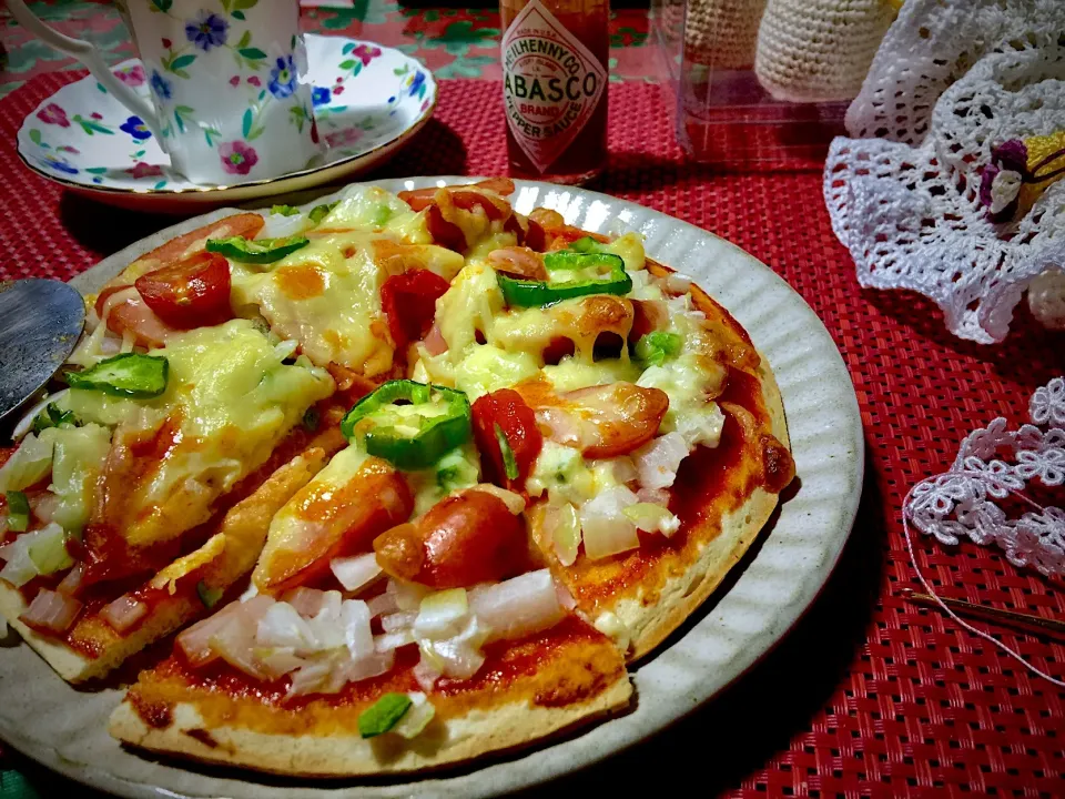 手作りピザ🍕珈琲☕️でランチです|keikoさん