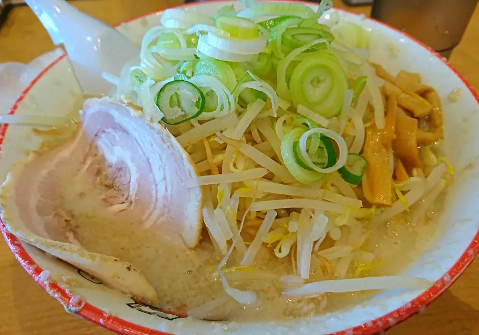 醤油ラーメン(もやしトッピング)|哲さん