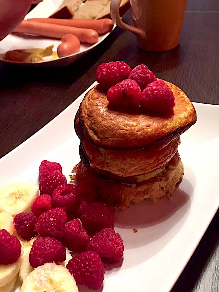 Morning’s banana pancakes (1 banana, 2 eggs)|LucieFoodさん