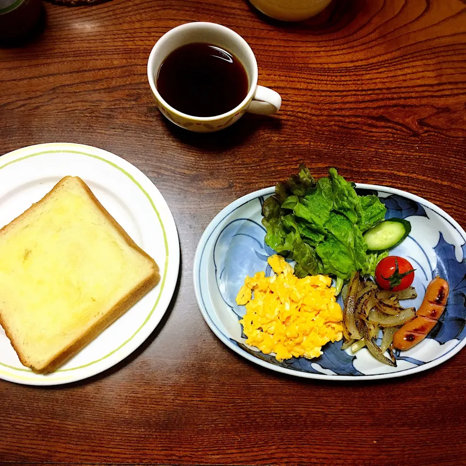 朝ごはん🍳|めいこさん