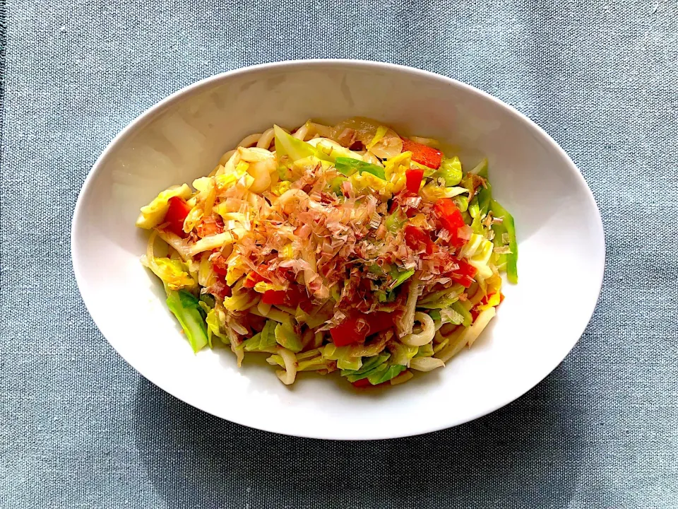 ★☆休日朝ごはん☆★ツナと野菜たっぷり焼きうどん♪ （焼きうどん第一弾）|さとみさん