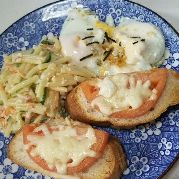 今日もしっかりmorning❗(=^ェ^=)🍴😋✌️|ジロー7さん