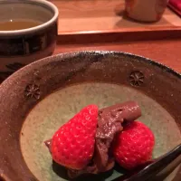 Snapdishの料理写真:チョコ小豆とイチゴ|まじぱんさん