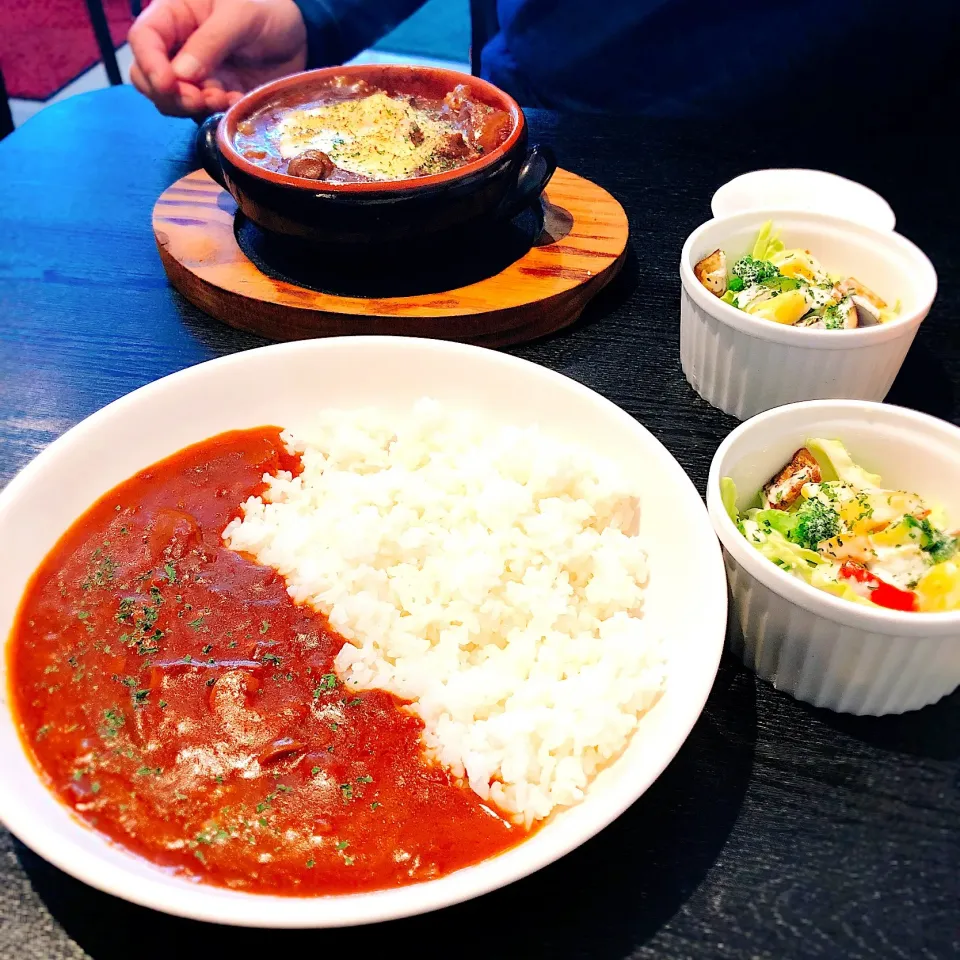 Snapdishの料理写真:ハヤシライス&焼きチーズカレー|ヒロリンさん