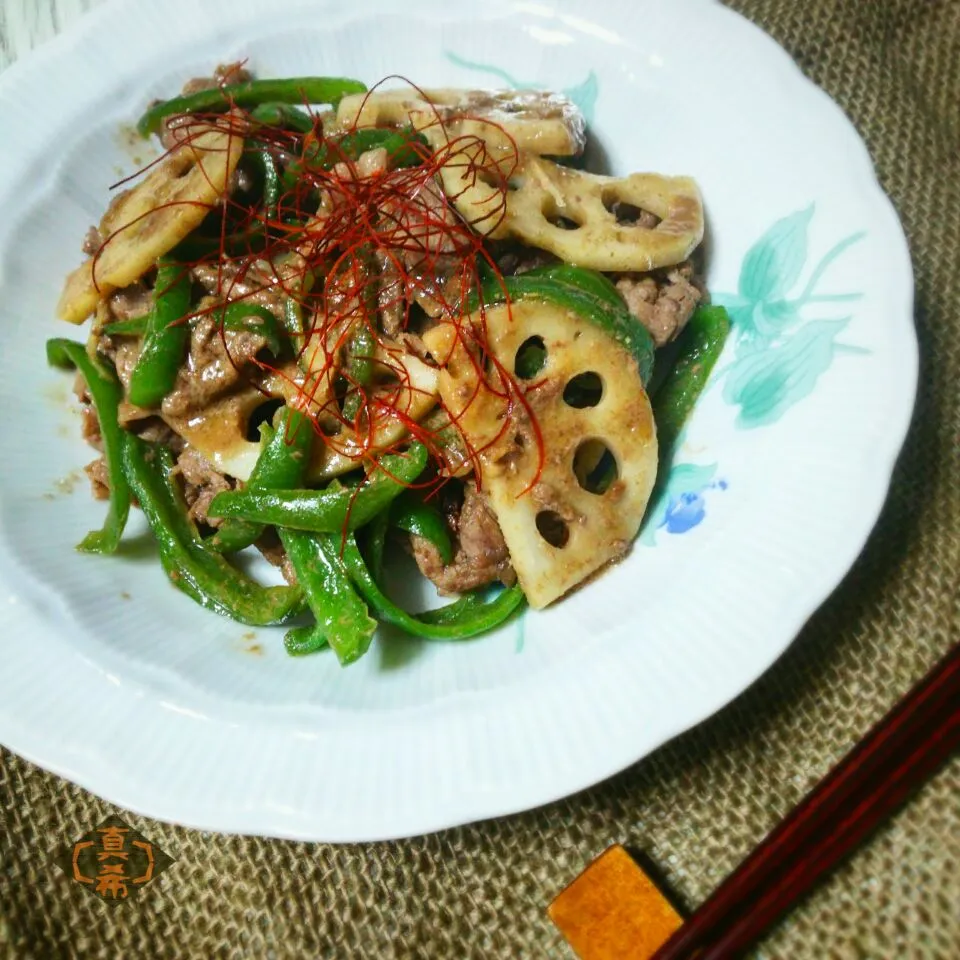 牛肉とれんこんのピリ辛味噌炒め|真希さん