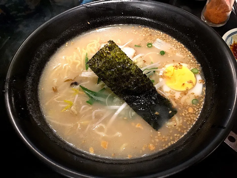 とんこつ・ごちラーメン|しのぶさん