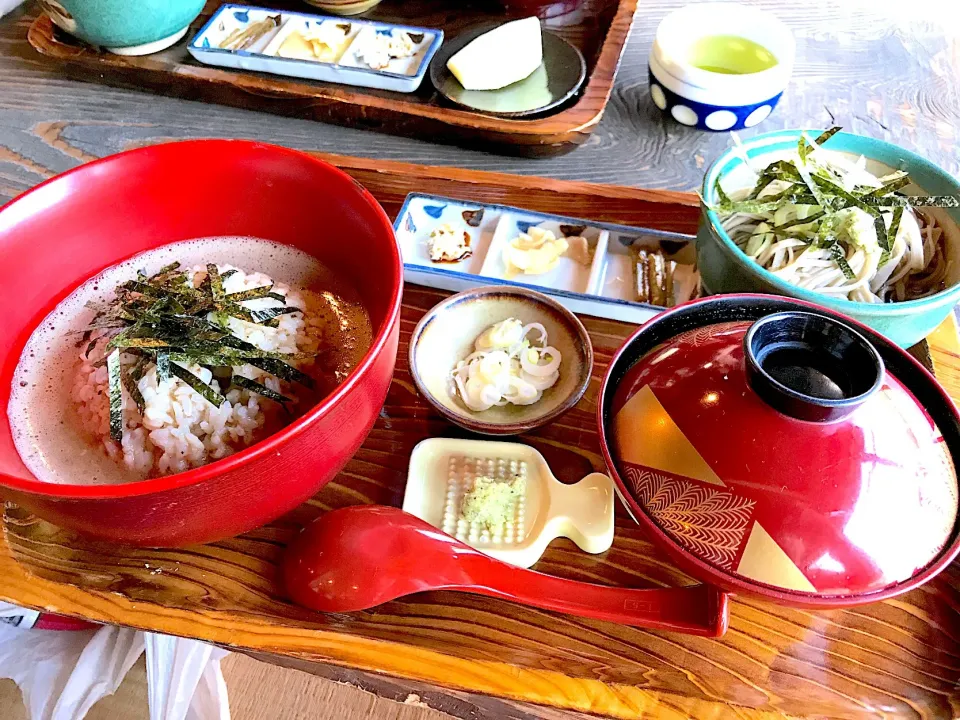 とろろ丼|大沼慎太郎さん