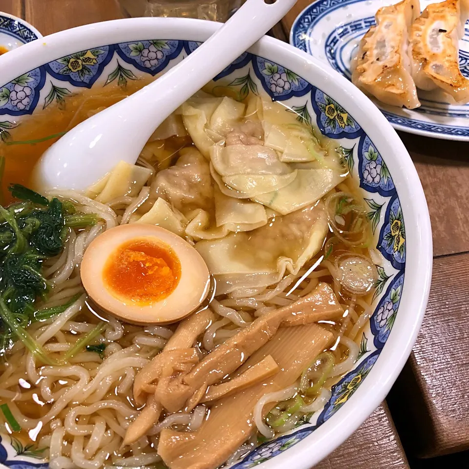 醤油ワンタン麺＆餃子♡2018/02/12|ちび太さん