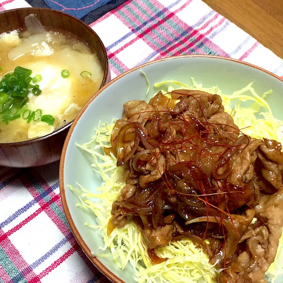 #どんぶり 
豚丼|もこうさぎさん