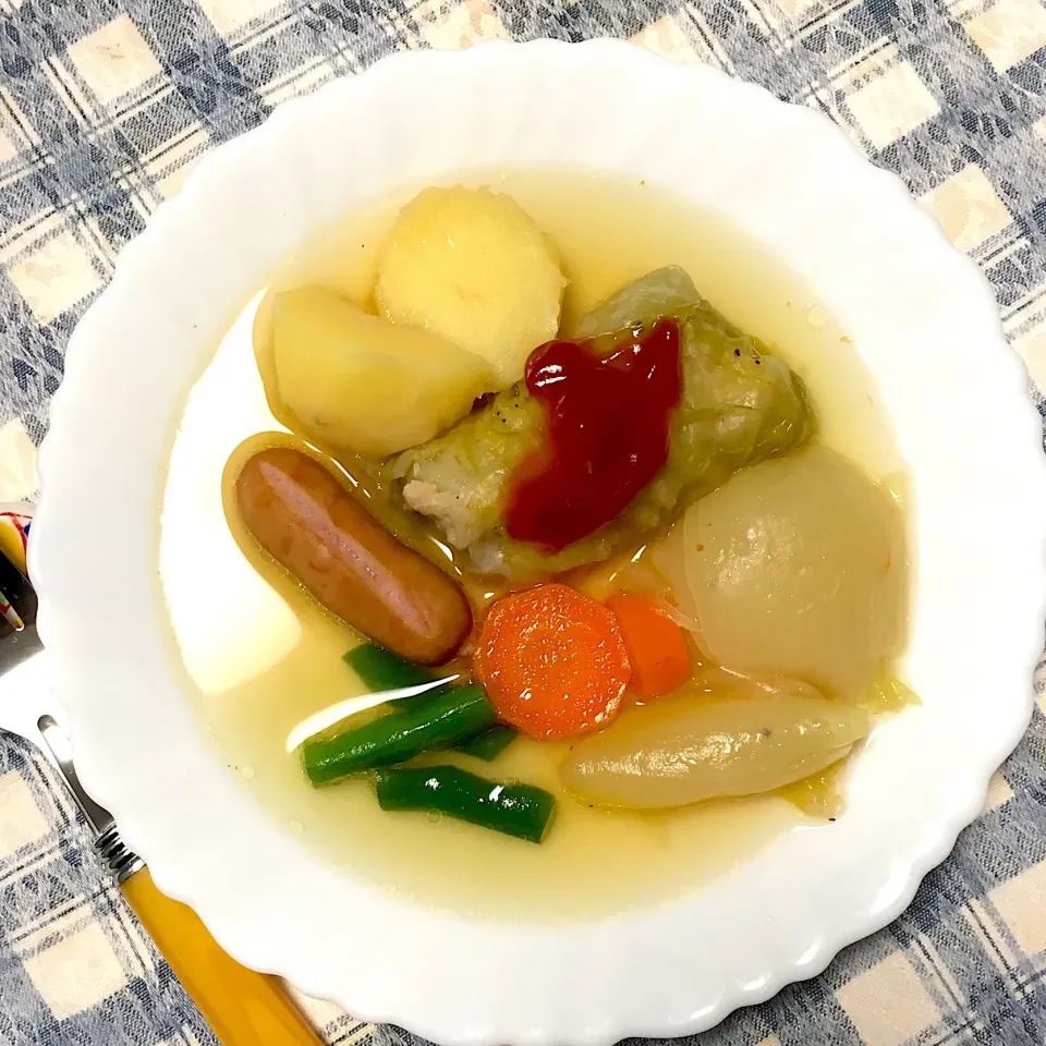 野菜もたっぷりロールキャベツ
 #ロールキャベツ 
 #美味しくできた 
 #今日の晩ご飯|yoshikoさん