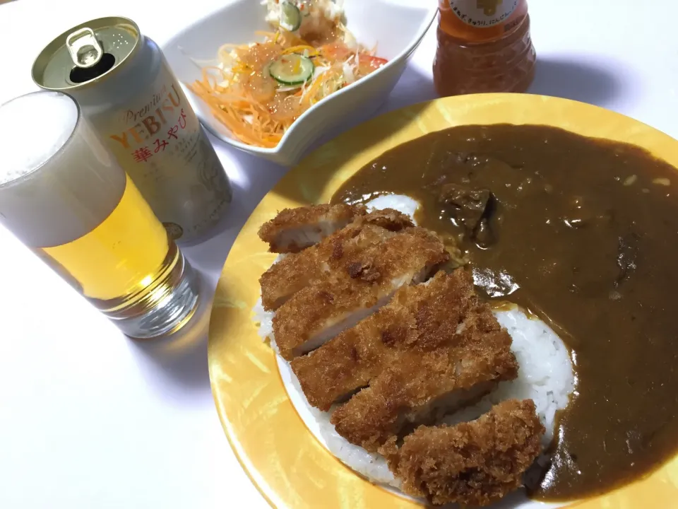 今宵は、飛騨牛三元豚カツカレー🐂🐖
#飛騨牛カレー
#三元豚カツ|Kojiさん