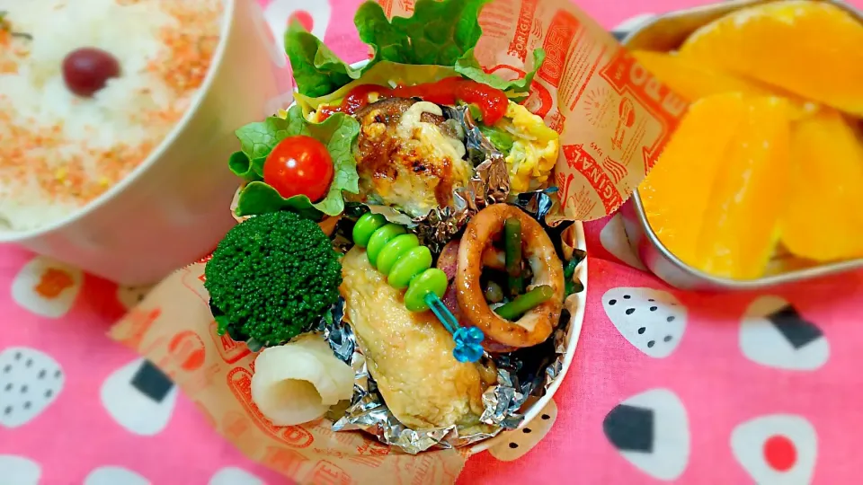 父ちゃんの今日のサラメシ
イカとニンニクの芽中華炒め弁当
#椎茸ネギ味噌チーマヨ焼き#野菜オムレツ#レタスハム巻き#ばくだん#菜園で採れたブロッコリー#他|Naomi Furuyaさん