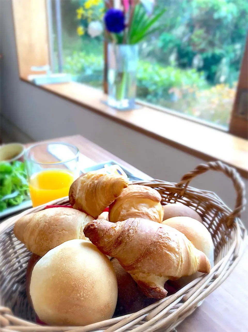 Snapdishの料理写真:焼きたて手作りパン|くぅ♪さん