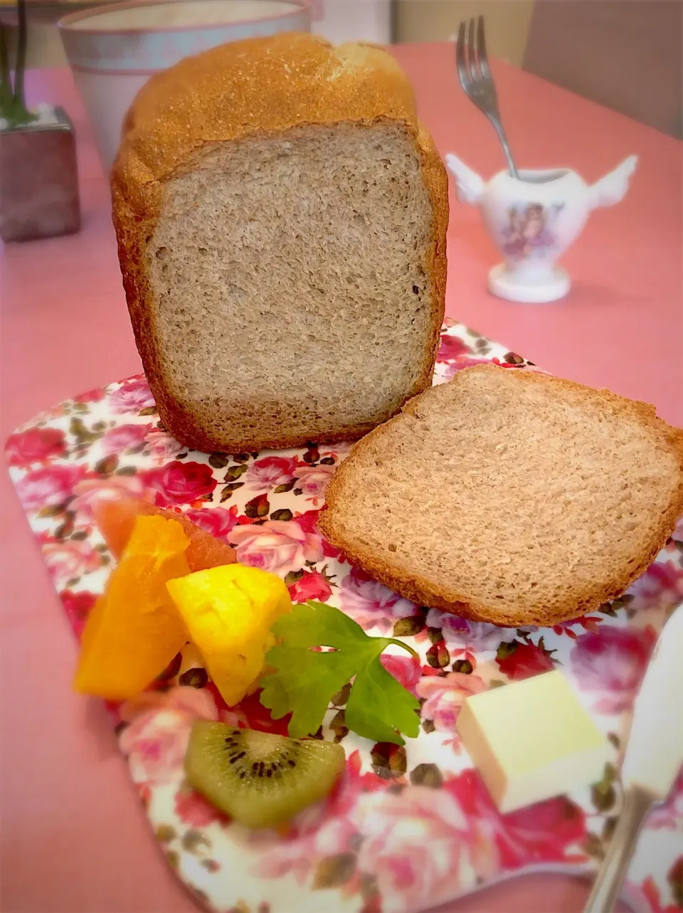 朝食bread♡全粒粉の食パン🍞|AKUBI*:ஐ(●˘͈ ᵕ˘͈)さん