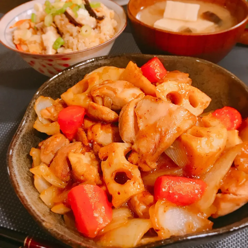 鶏モモ肉と根菜の甘酢あん炒め🍳🥕|🍎ゆかりんご🍎さん