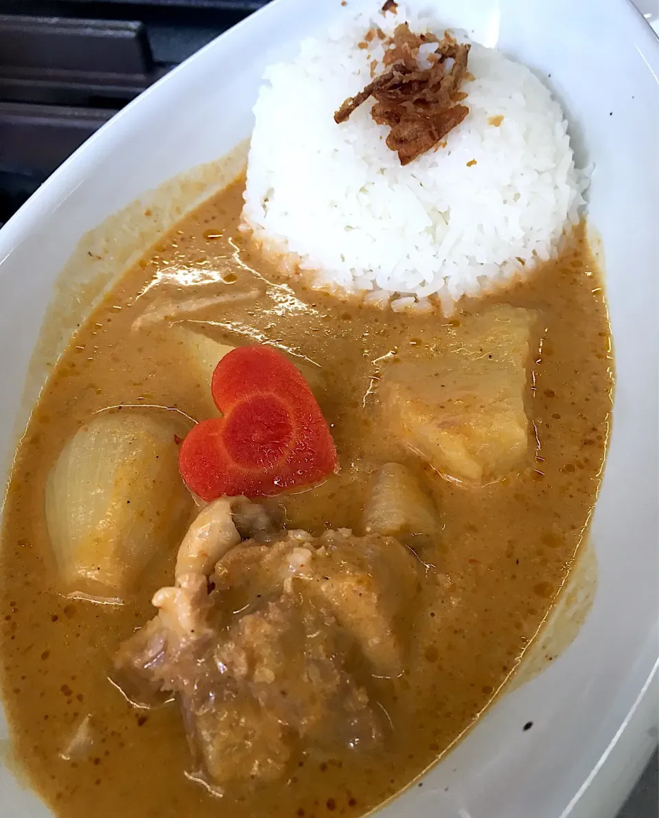 Chicken Masaman Curry|Kob Sathapornさん