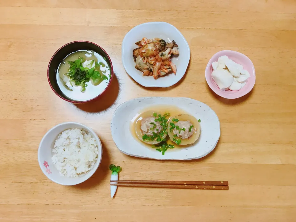 Snapdishの料理写真:夕ごはん
肉詰めふろふき大根
カキのキムチ炒め|ちゃみこさん