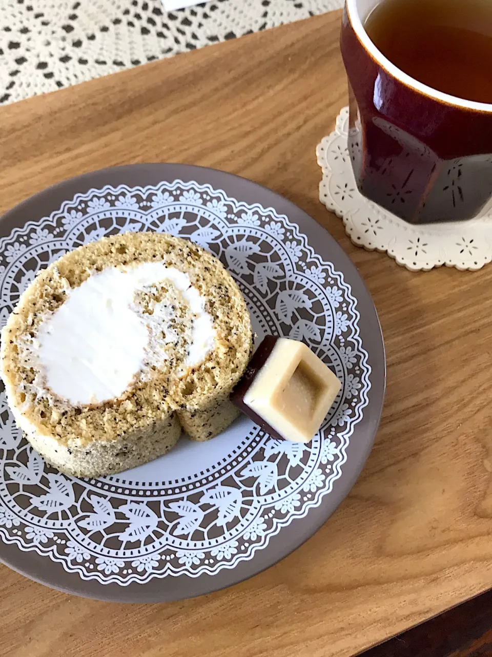 紅茶のロールケーキ&ローチョコ|アパッチさん