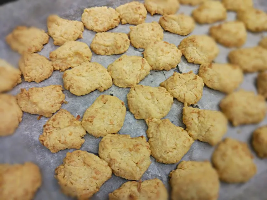 Snapdishの料理写真:Thermomix cashew nut cookies|Ee Shanさん