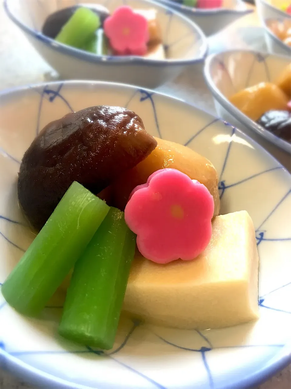 煮しめ✨高野豆腐、里芋、生麩、椎茸、蕗😋|てんてんさん