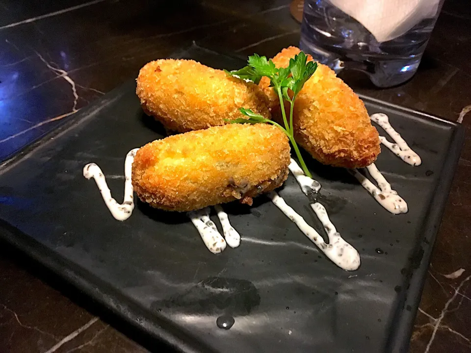 Snapdishの料理写真:Mushroom croquettes @ Alchemist Beer Lab|Ong Sor Fernさん