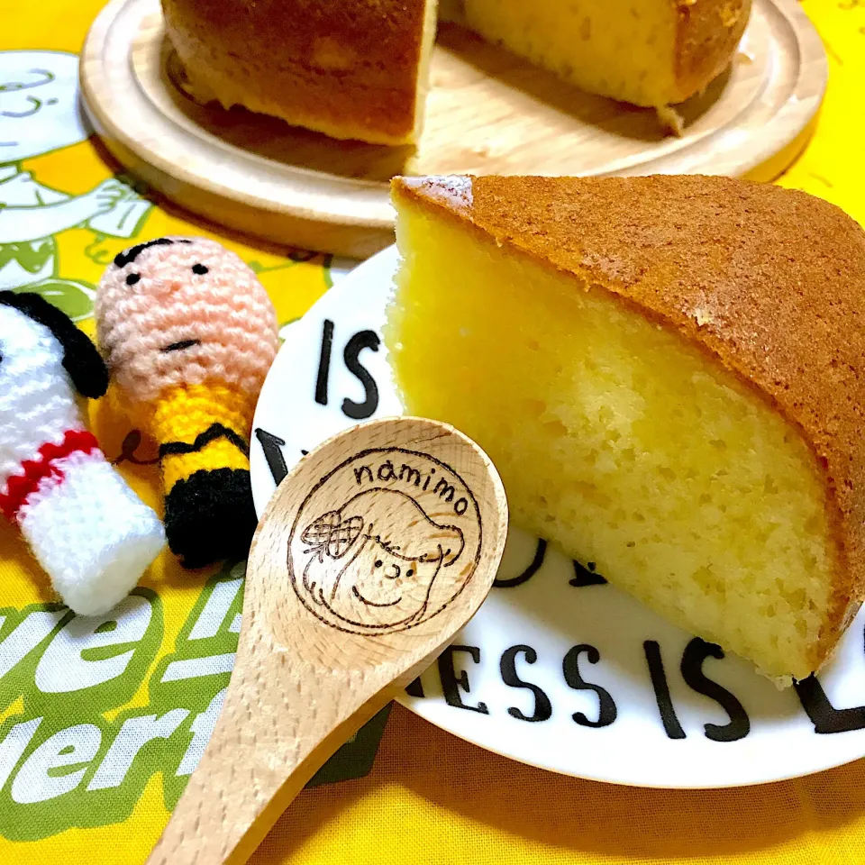 Snapdishの料理写真:炊飯器でホワイトチョコケーキ|namimoさん